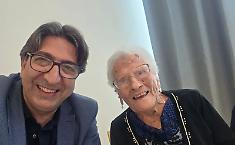 A Naso Rosaria Pizzino compie 105 anni. La sua ricetta della longevit&agrave;: semplicit&agrave;, affetti e un pizzico di gossip