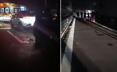Caos nella notte sull'A 18 per un'auto in fiamme in galleria: donna riesce a salvare il marito disabile