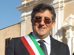 Coronavirus, Raffadali "rompe" il fronte: &laquo;Chi viene da zone a rischio faccia il test&raquo;