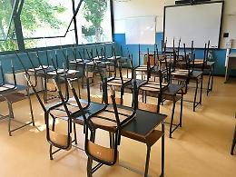 Covid, lezioni anche di pomeriggio. De Luca chiude scuole in Campania