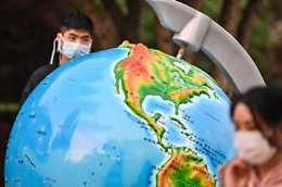 Candeggina e piante velenose, cos&igrave; si muore di fake news su Coronavirus