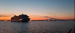 Augusta (SR): arrivata nave da crociera al porto