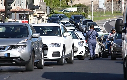 Catania, Ognina prigioniera del traffico tra sosta selvaggia, corsie inadeguate e incivilt&agrave; diffusa