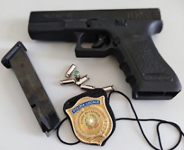 Tenta di rubare cellulare alla Fiera
inseguito da immigrati e dai vigili