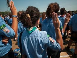 S'erano persi in un bosco in Umbria: salvati nella notte 15 scout siciliani