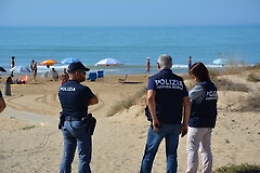 Droga nel litorale del commissario Montalbano: cinque arresti