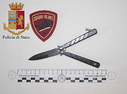 Ragusa, urla e minacce in un ufficio del Tribunale con un coltello: arrestato