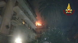 Spaventoso incendio in appartamento a Catania: famiglia fugge dalle fiamme