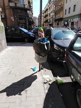 Catania: Questo è quello che si presenta da circa dieci giorni in Via Trieste