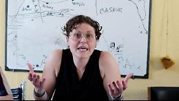 Licenziata maestra siciliana che offese 
Polizia durante corteo antifascista