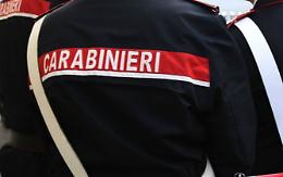 Patern&ograve;, lei lo lascia e lui tenta di bruciarle l'auto: fermato in tempo