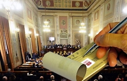 Vitalizi Ars, il M5s torna all'attacco: &laquo;Il duo Musumeci-Miccich&eacute; difende la casta&raquo;