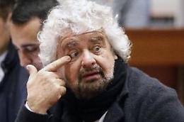 La svolta di Beppe Grillo, firma assieme a Renzi patto pro-vaccini dell'immunologo Burioni