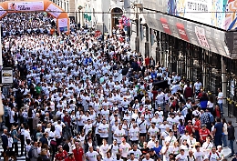 Una Corri Catania cos&igrave; non si &egrave; mai vista: pi&ugrave; di trentamila persone in festa