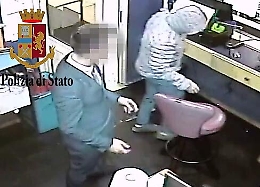 Palermo, assalto al "Bingo" con la complicit&agrave; del cassiere: arrestati