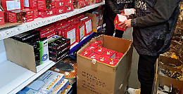 Blitz dei finanzieri: sequestrati 8.350 giocattoli e articoli natalizi senza marcatura CE