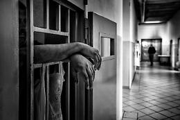 Nuove regole detenuti 41 bis: da arredamento cella a uso tv