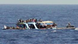 Migranti, "150 dispersi nel Mediterraneo" 
Secondo testimoni corpi galleggiano in mare
