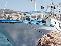 In mano al caporalato anche i pescatori: si va in mare per 25-30 &euro;
