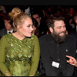 Adele si separa dal marito Simon: amore finito dopo otto anni