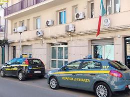 Ragusa, truff&ograve; Stato e clienti: commercialista in cella