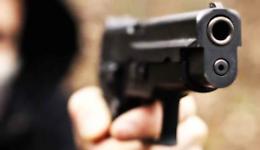 Uccise il figlio 24enne, chiesta condanna a 24 anni di carcere per poliziotto