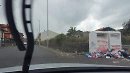 Belpasso: vandalizzati cassonetti per la raccolta d'indumenti usati