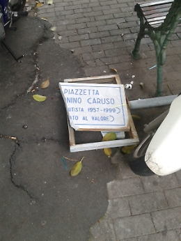 Catania, Piazzetta Antonino Caruso: un valoroso caduto "due" volte