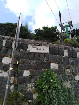 Taormina: "perla dello Jonio" inciviltà e irresponsabilità