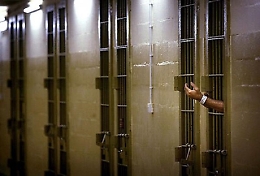 Agente penitenziario aggredito da giovane detenuto marocchino a Bicocca