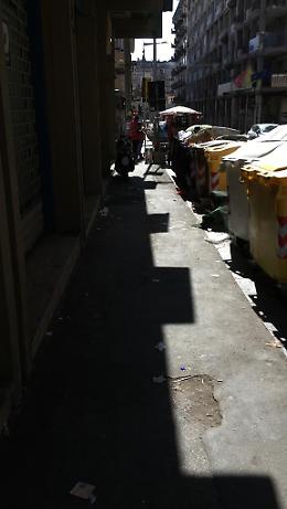 Catania: micro discarica in Via Duca degli Abruzzi ripulita dai residenti