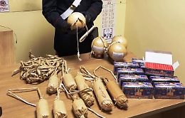 Cominciano i sequestri di botti illegali, a Zafferana un 30enne ne aveva 10 kg