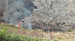 Incendi, bruciano la riserva di Capo Gallo e la provincia di Palermo