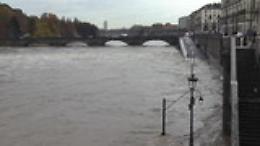 Murazzi allagati a Torino, il Po ora fa paura
