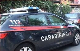 Drive in della droga in casa, in manette intera famiglia di Palazzolo Acreide