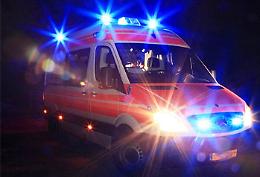 Autocarro fuori controllo sulla Pa-Ct: passeggero gravemente ferito