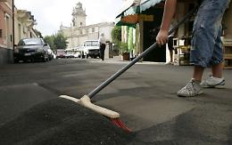 Etna, il sindaco di Milo: «Caduti 5 cm di cenere, siamo disperati»