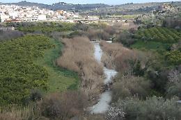 Noto, scarichi illegali nel fiume Asinaro: denunciati i proprietari di 5 villette