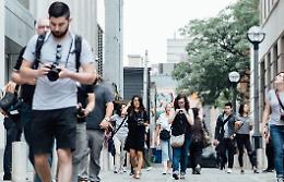 La Sicilia si sveglia "bianca": da oggi via mascherine all'aperto. Ma Razza avverte: &laquo;Non &egrave; liberi tutti&raquo;