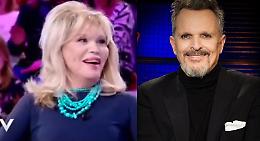 Amanda Lear su rivelazione in autobiografia di Miguel Bosè: «Non capisco perchè lo abbia detto»