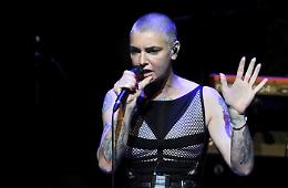 Il saluto straziante di Sinead O'Connor al figlio morto: «Addio luce della mia vita»