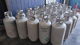 Bombole di gas stipate in container sequestrate nel porto di Palermo