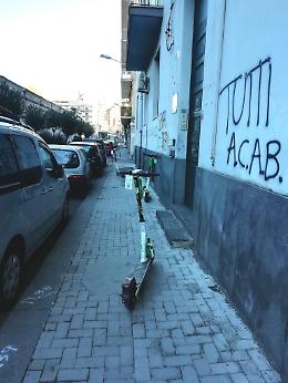 Catania: parcheggio monopattini senza ostacolare la mobilità