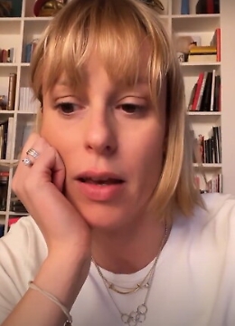 Lo sfogo di Federica Pellegrini su cartello offensivo a Jesolo: &laquo;Venite a dirmi le cose in faccia&raquo;