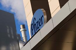 Pfizer, allarme sindacati: «I lavoratori catanesi invitati a trasferirsi ad Ascoli»