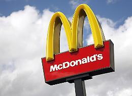 McDonald's cerca 150 persone per i suoi ristoranti in Sicilia: ecco come presentare le domande