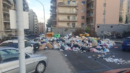 Catania (e non solo) sommersa dai rifiuti, dalla Regione le diffide alle Srr e la minaccia di commissariare