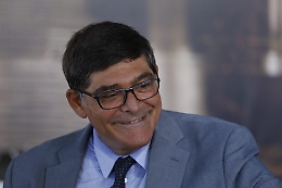 Scritte offensive e intimidatorie a presidente Autorit&agrave; dello Stretto Mario Mega