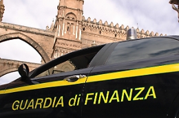 Corruzione e truffa sui fondi Ue per l'agricoltura, 12 arresti: coinvolti funzionari regionali, imprenditori e professionisti