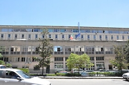 Licatese cerca di entrare in Tribunale con un coltello: denunciato